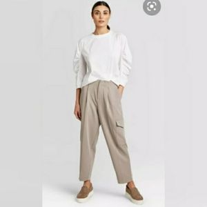 Women's Mid Rise Ankle Length Cargo Pants